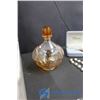 Image 10 : Vanity Items and Jewelry Box w/Jewelry