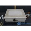 Image 13 : Vanity Items and Jewelry Box w/Jewelry