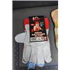 Image 3 : (3) Pairs Of Work Gloves