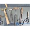 Image 2 : Variety Of Tools