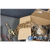 Image 5 : Box of Metal Items