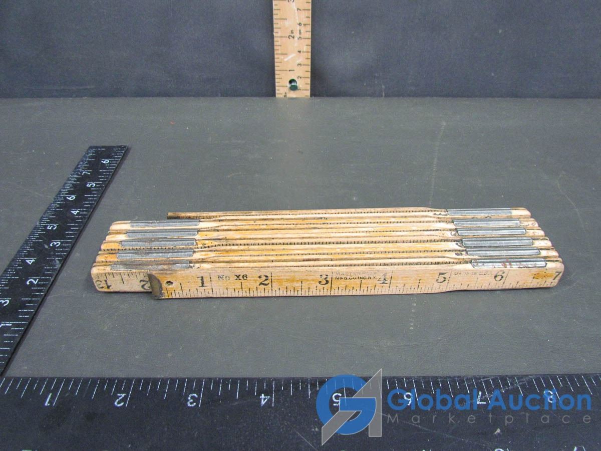 Wooden Expanding Carpenter Ruler