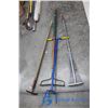 Image 1 : (4) Gardening Tools