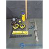 Image 2 : Chalk Line Reel and Accessories