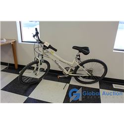 26" Women's Nakamura Mountain Bike (White)