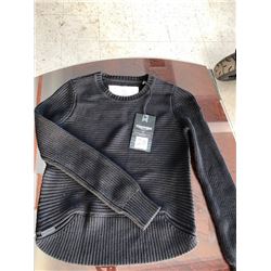 Triumph ladies' sweater, size S
