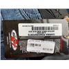 Image 2 : 1 pair Gastown jeans, size 40/34; 1 hoodie, size XL