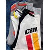 Image 2 : 1 hoodie, 2 long sleeves, 3 t-shirts; size M