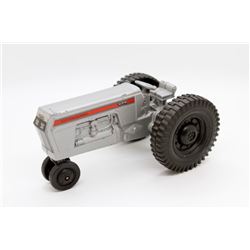 White Farm Equipment tractor 1/16