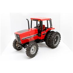 IH 5488 tractor    1/16