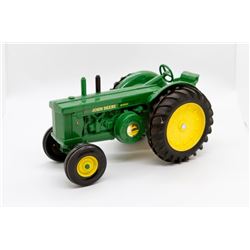 John Deere R diesel tractor        1/16