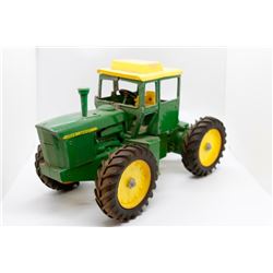 John Deere 7020 tractor USED    1/16