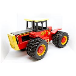 Versatile 895 tractor    1/16