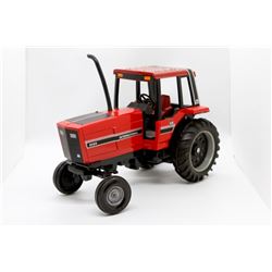 IH 5088 tractor       1/16