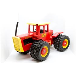 Versatile 825 tractor         1/16