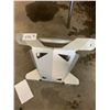 Image 3 : 2 bumpers , one heavy duty winch bumper