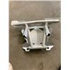 Image 4 : 2 bumpers , one heavy duty winch bumper
