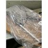 Image 4 : Skid plate and Lowe boat privacy enclosure