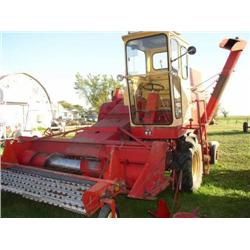 Super 92 Massey Ferguson Combine Has an engine Oil Leak