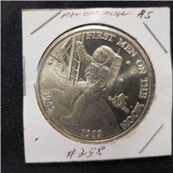 $5  Commerative1969-1989 Men on Moon