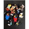 Image 1 : LEGO MINIFIGURES LOT