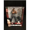 Image 1 : THE WALKING DEAD 10" ACTION FIGURE "GLENN"