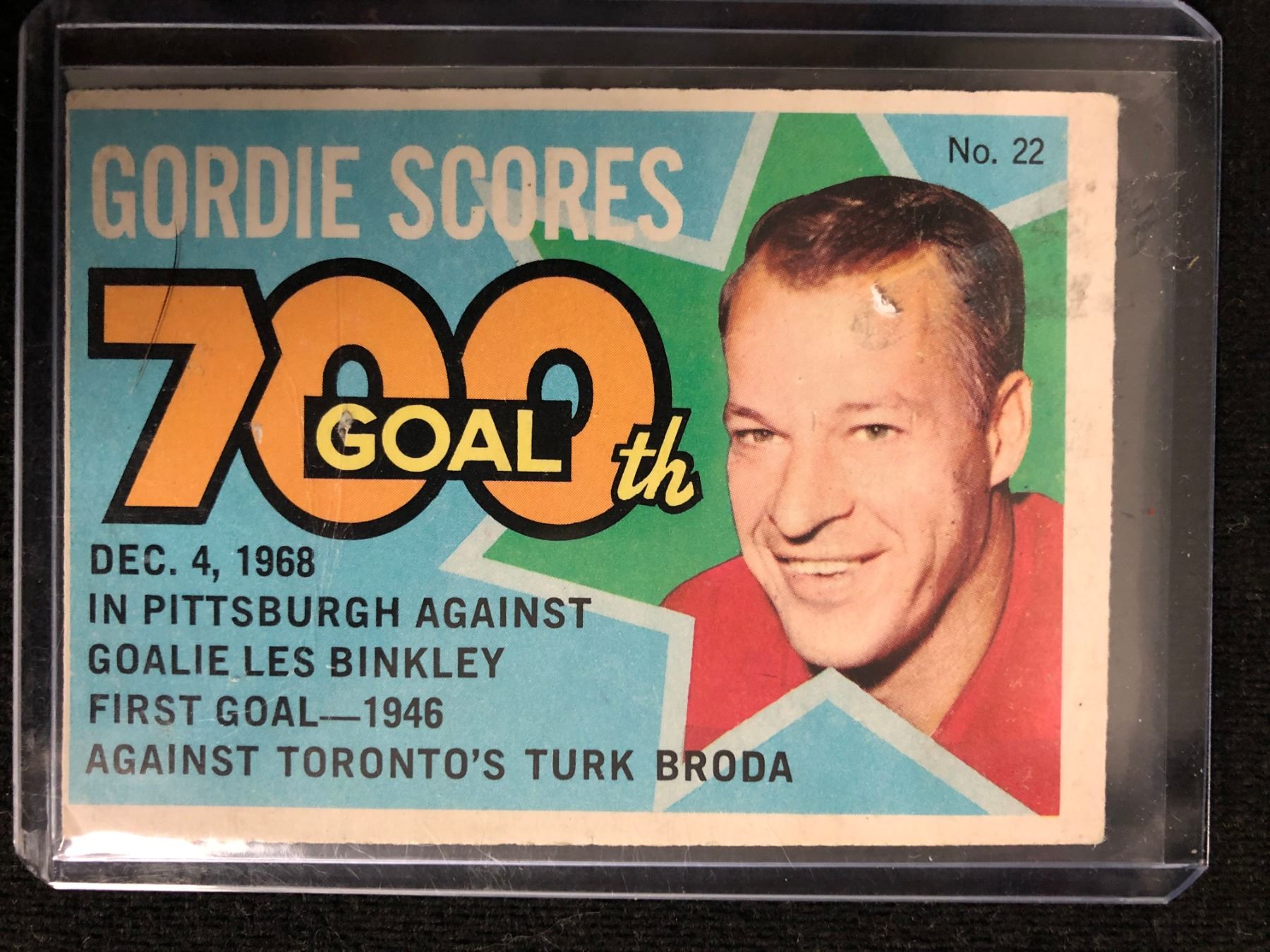 1968-69 OPC #22 GORDIE HOWE 700TH GOAL