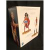 Image 2 : DC COLLECTIBLE'S WONDER WOMAN STATUE