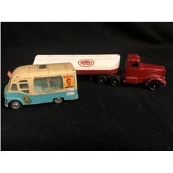 VINTAGE TOY VEHICLES LOT