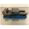 Image 1 : KURT D688 6" ANGLOCK VISE