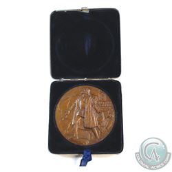 Medal: 1893 Columbian Exposition official award medal in original tin display case. Prisitine uncirc