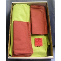 Tablecloth with four napkins