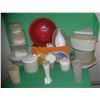 Image 1 : Large group of vintage Tupperware and plastic ware
