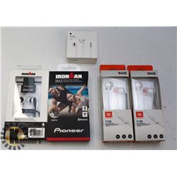 BAG OF ASSORTED EARBUDS