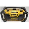 Image 1 : DEWALT 12 VOLT JOBSITE RADIO, DC012