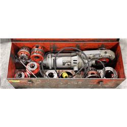 HANDHELD PIPE THREADING TOOL ELECTRIC POWERED