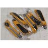 Image 1 : 5 NEW BOX CUTTERS/OLFA STYLE KNIVES