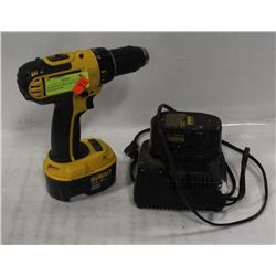 14V DEWALT DRILL WITH BATTERY AND CHARGER
