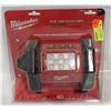 Image 1 : MILWAUKEE M18 LED FLOOD LIGHT