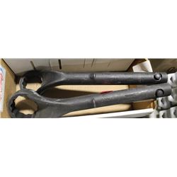 LOT OF 2 NEW WRENCHES, 1-11/16 & 2-1/16