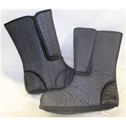 PAIR OF WINTER INSOLE BOOT LINERS, SIZE 10