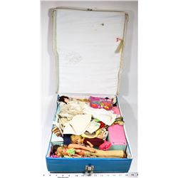 THE WORLD OF BARBIE DOUBLE DOLL CASE W/ DOLLS