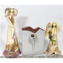 LOT OF 3 CERAMIC DECORATIONS