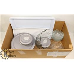BOX W/3-PC GLASS PYREX STORAGE SET