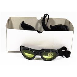 BOX OF ULTIMATE 400 SPECIAL PURPOSE YELLOW LENSED