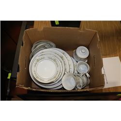 28 PC DISH SET, INCLUDES PLATTER, VEGETABLE BOWL,