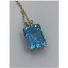 Image 2 : 14K YELLOW GOLD PENDANT WITH BLUE TOPAZ AND CHAIN