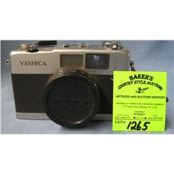 Vintage Yashica 35MM camera