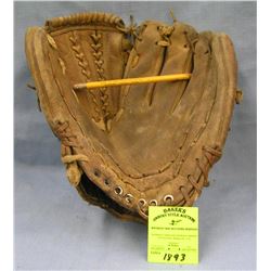 Vintage Leather Matty Alou baseball glove
