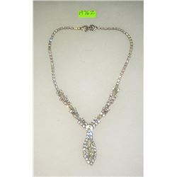 High quality jewel decorated necklace
